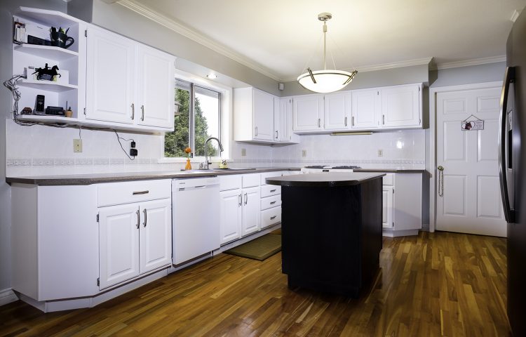 Kitchen Tile Cleaning Guide