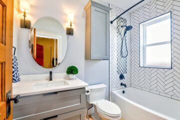 Shower Caulking Replacement Guide