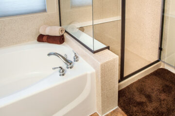 Durable Bathtub Glazing in Toronto