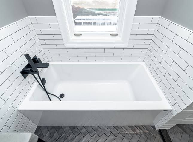 How Bathtub Reglazing Works
